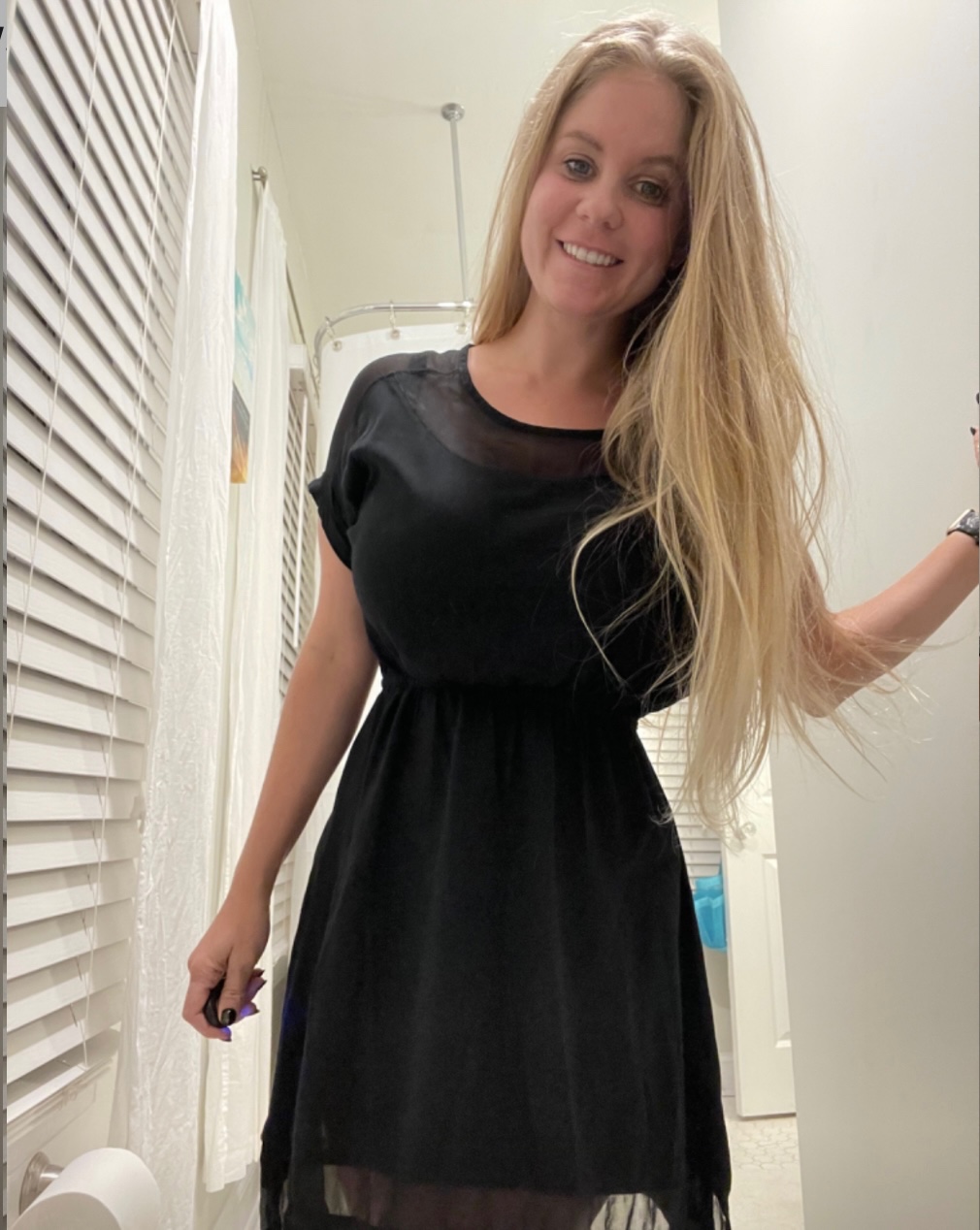 Escort Lora 5046447255