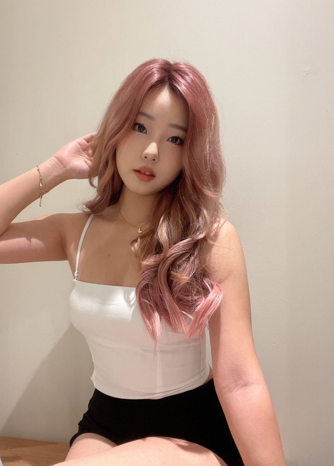 Escort Hannah 2564789207