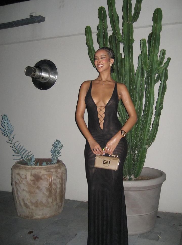 Escort Helen 19175288737