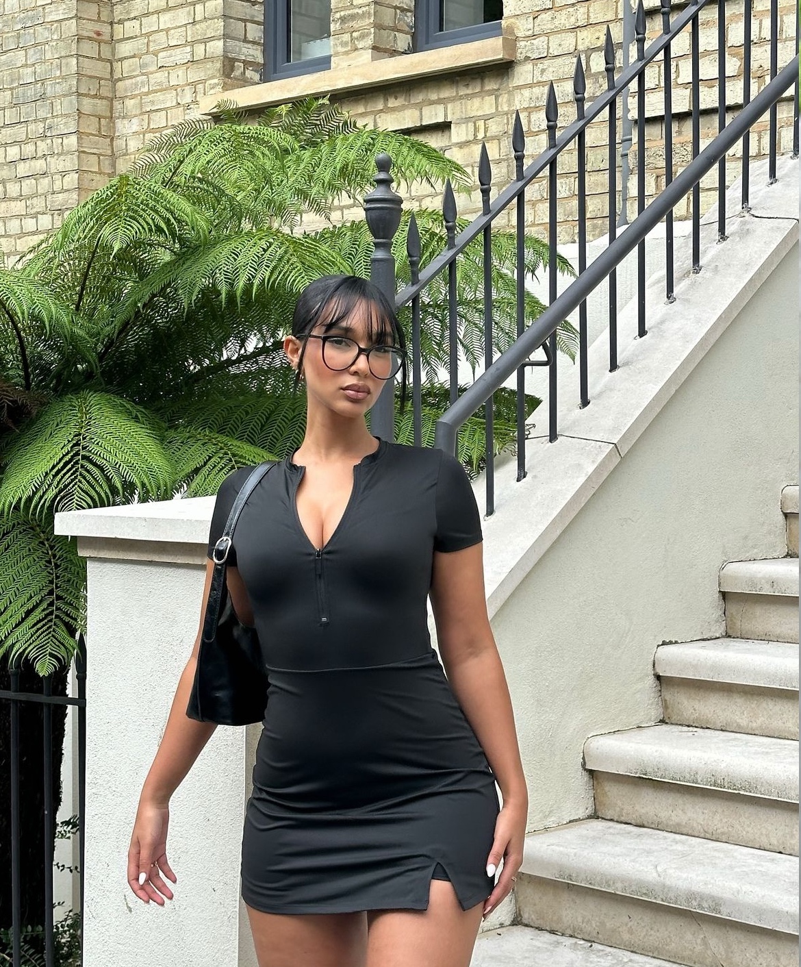 Escort Lilly 15155679725